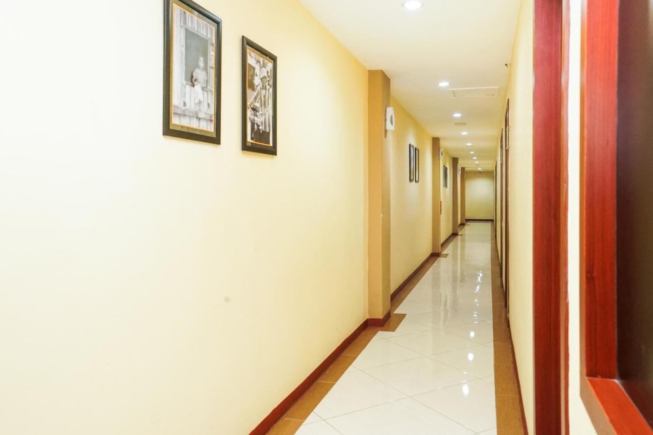Oyo 277 Rukotel Near Rsu Adi Husada Undaan Kota Surabaya Esterno foto